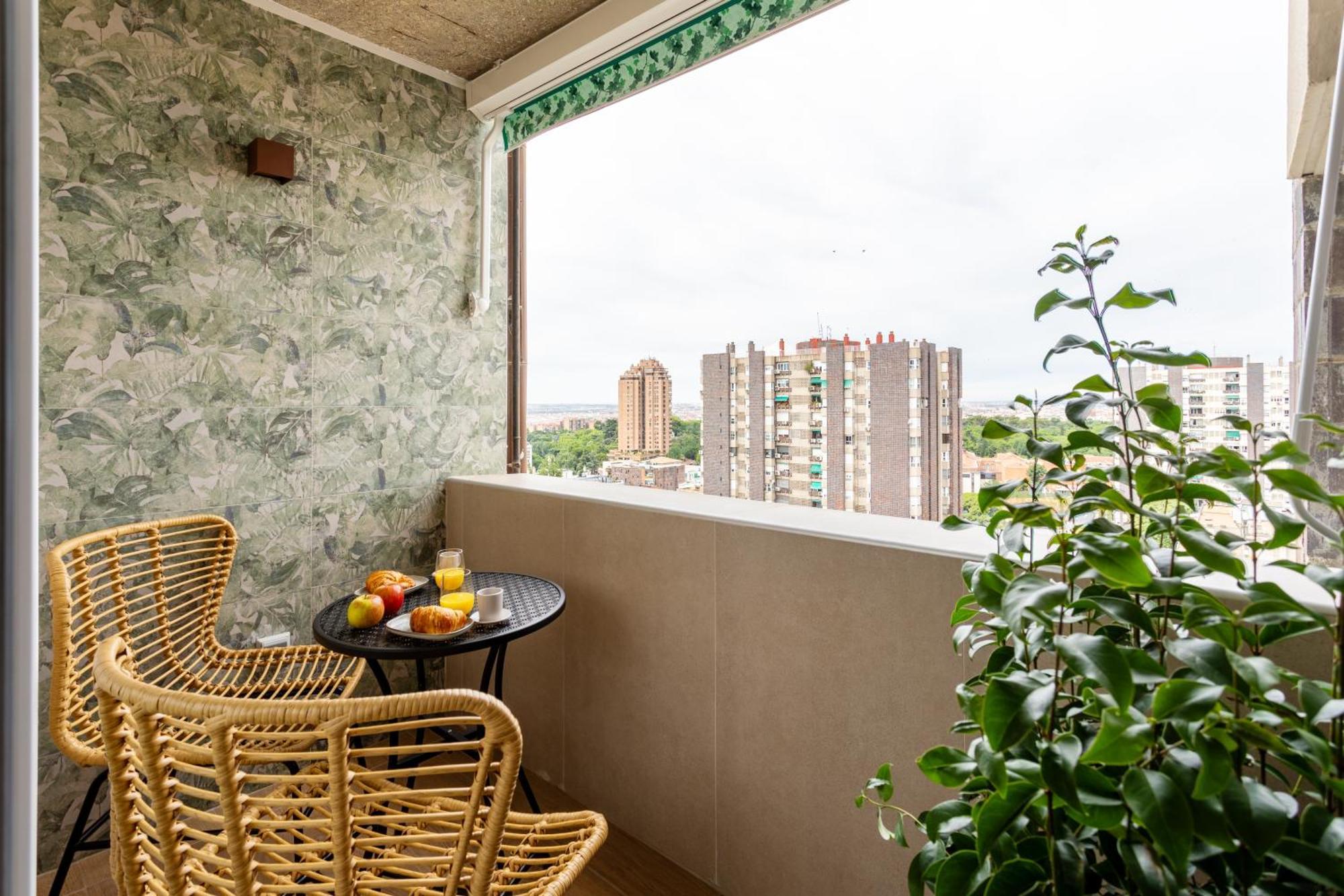 Apartamento Lagunaria - Con Despacho En Retiro, Madrid
