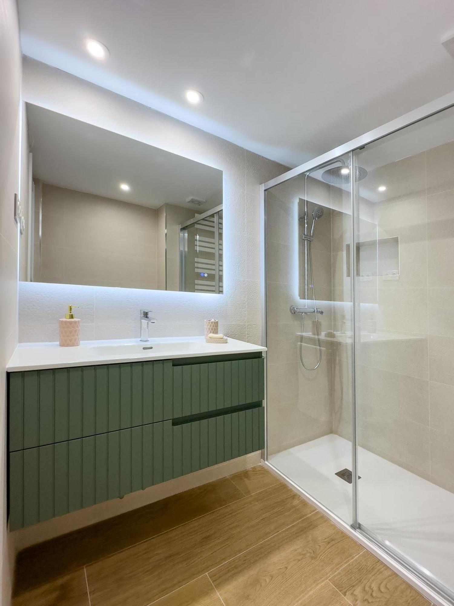 Apartamento Lagunaria - Con Despacho En Retiro, *